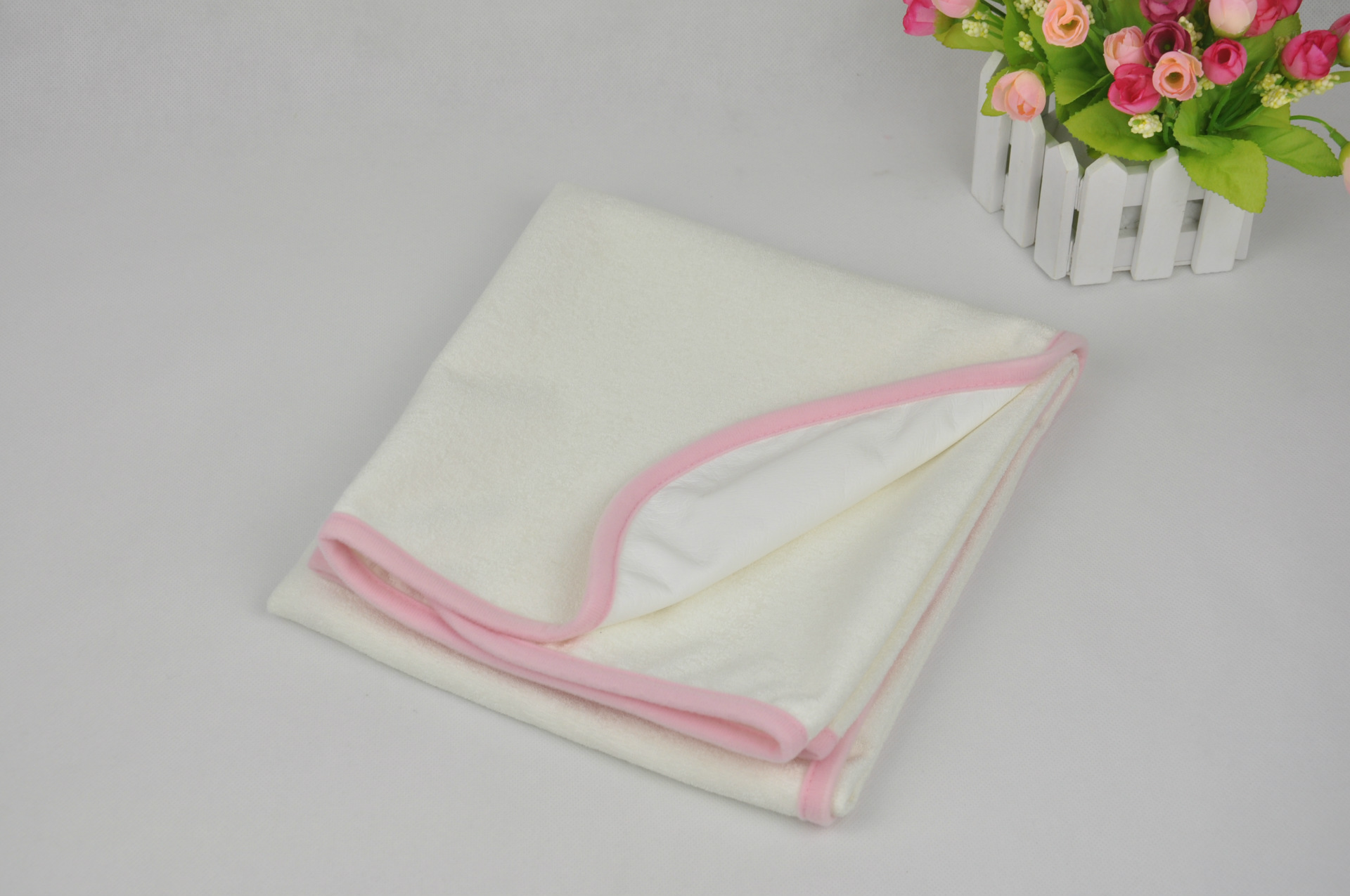 廠家直銷竹纖維隔尿墊 優(yōu)質(zhì)母嬰用品批發(fā)首選